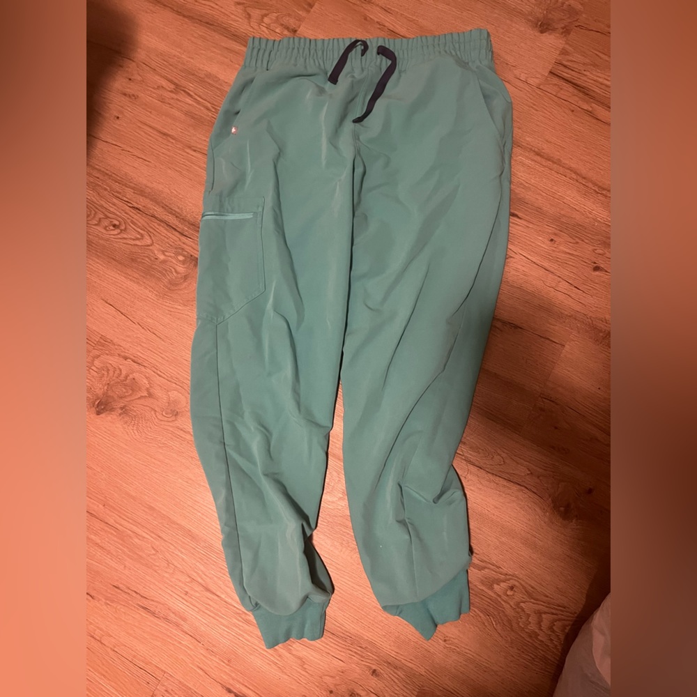 Figs Zamora joggers size L